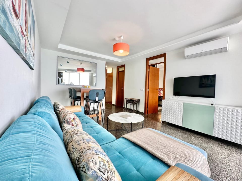 TV and multimedia, Living room, Dining area, air conditioner
