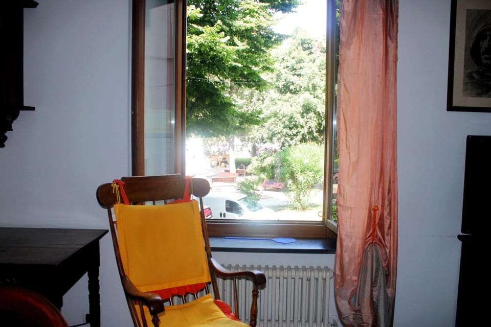 Garden, View (from property/room), Living room, Garden view