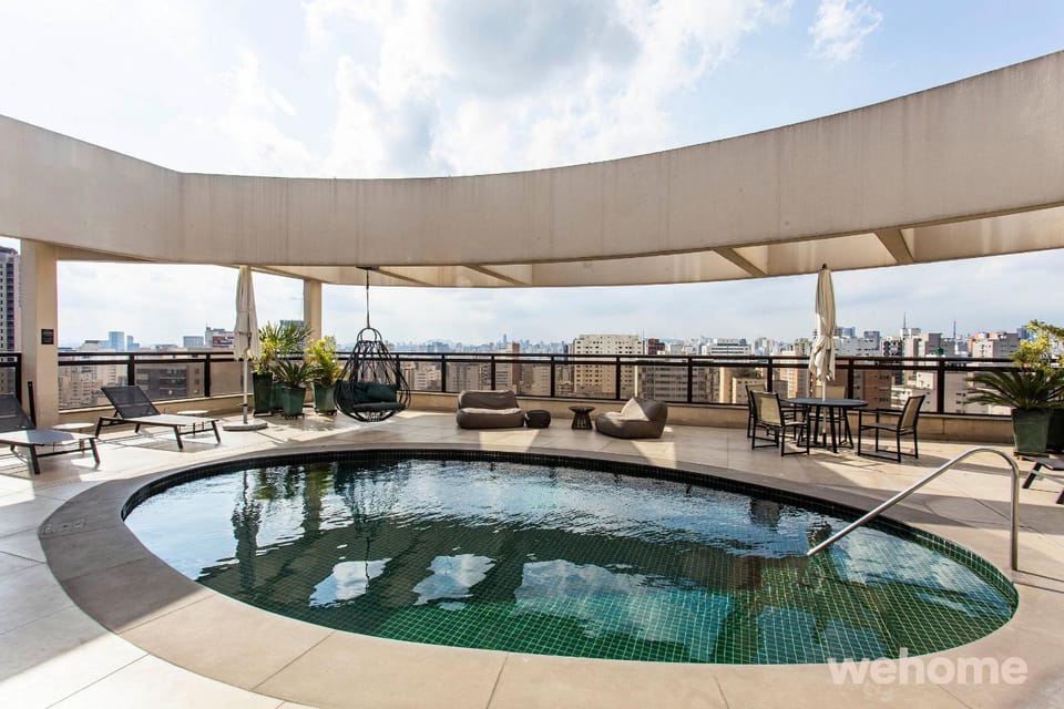 Swimming pool, Swimming pool