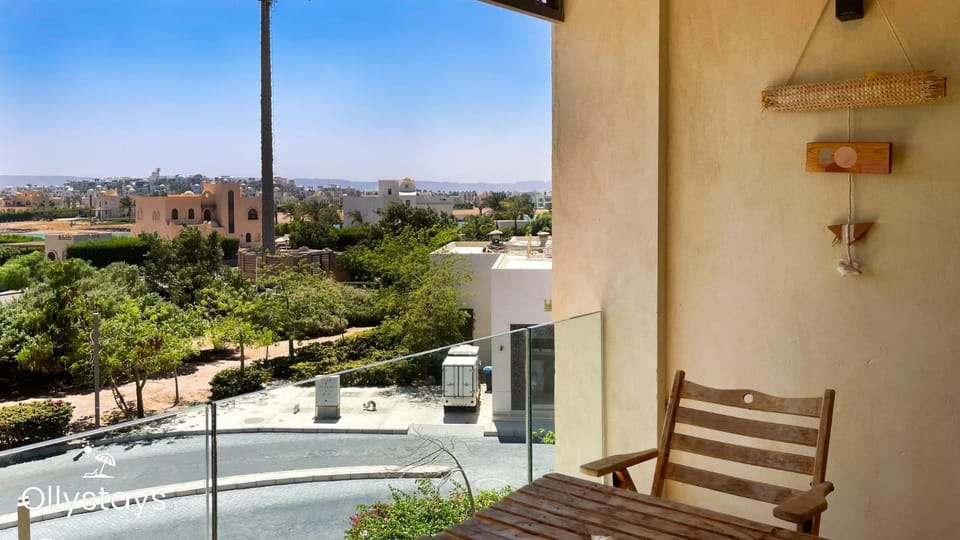 Balcony/Terrace, City view
