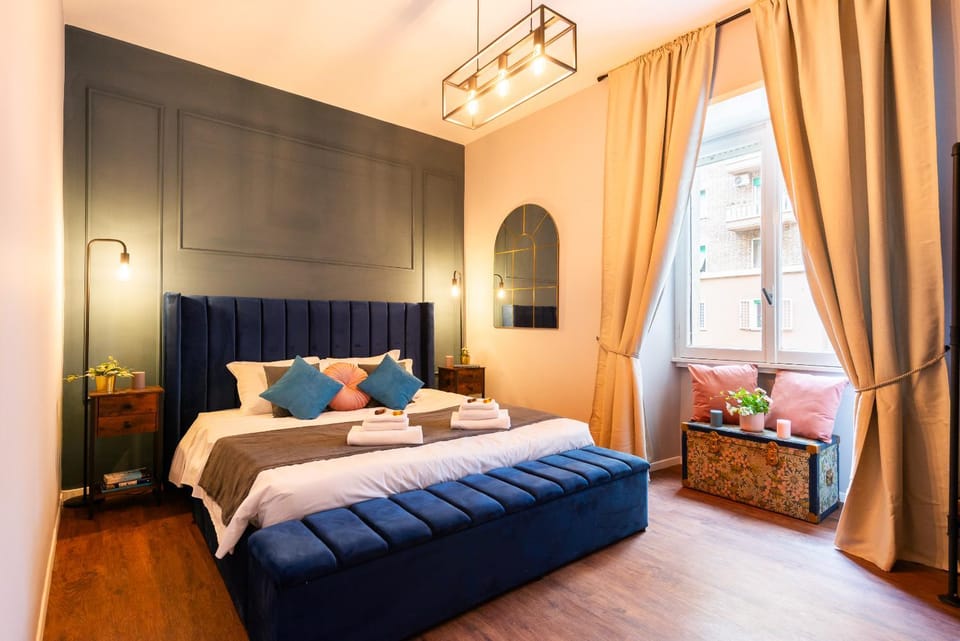 Bed, Photo of the whole room, Bedroom