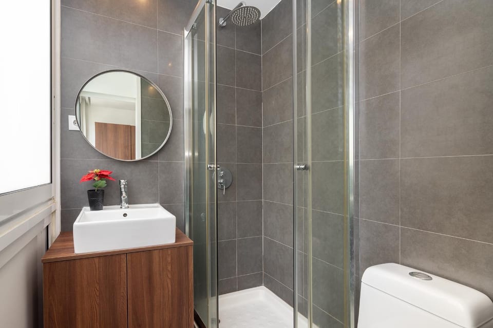 Shower, Bathroom