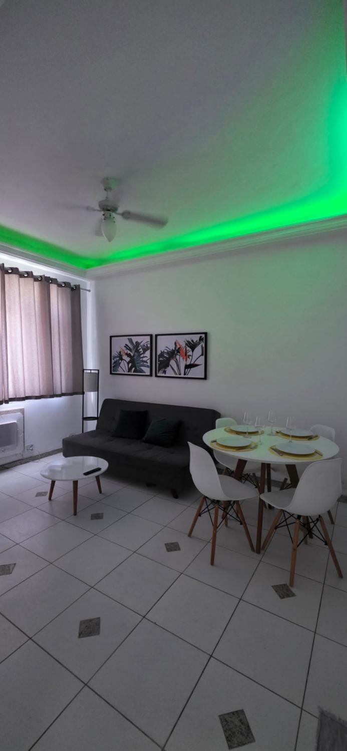 SCR-Ipanema- Lindo 2 Quartos a 50 Metros da Praia Apartment in Rio de Janeiro