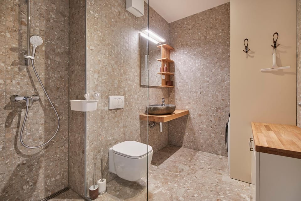 Shower, Toilet, Bathroom