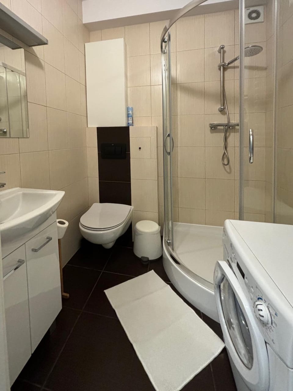 Shower, Toilet, Bathroom, washing machine