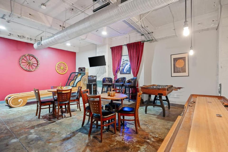 Communal lounge/ TV room