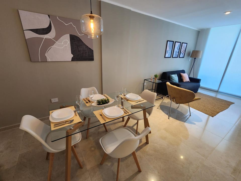 Living room, Dining area