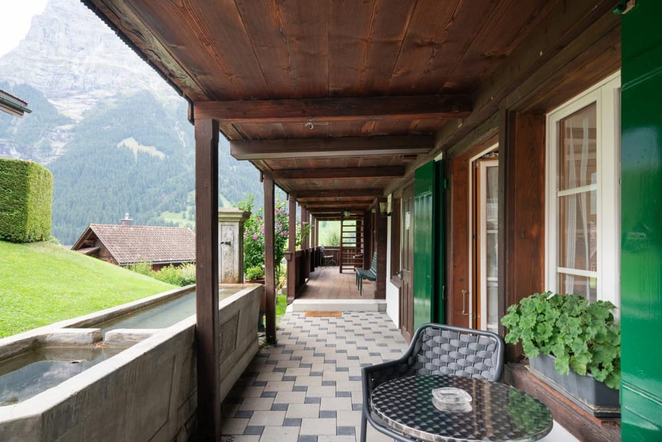 Balcony/Terrace, Seating area, Mountain view