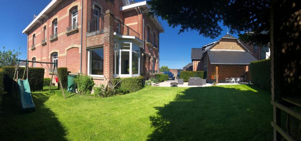 Maison de maître dans un village à la campagne Villa in Wallonia, Belgium