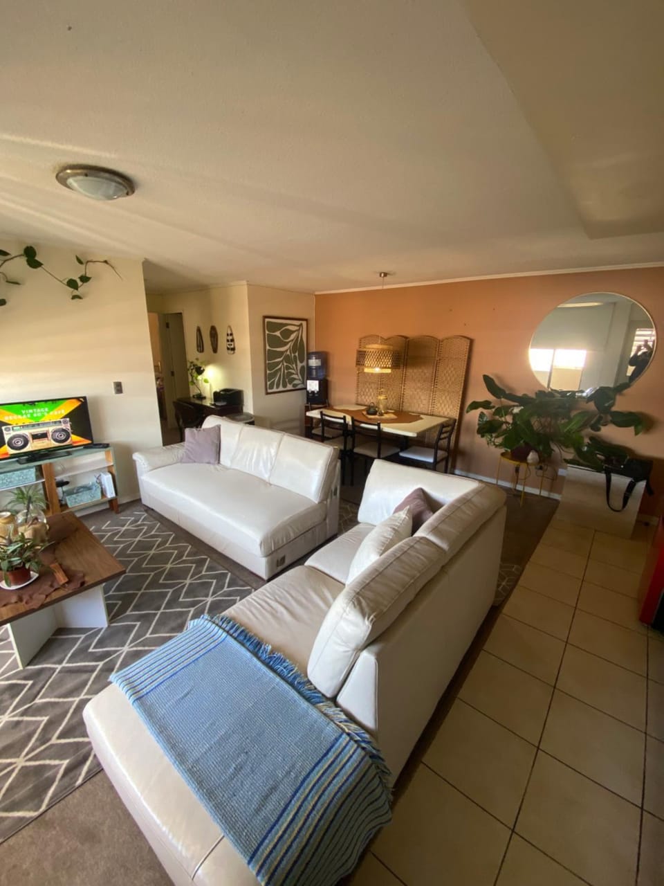Seating area, Dining area