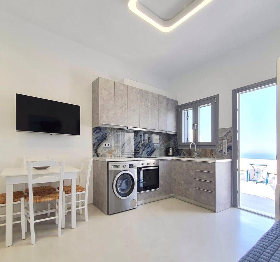 TV and multimedia, Kitchen or kitchenette, washing machine
