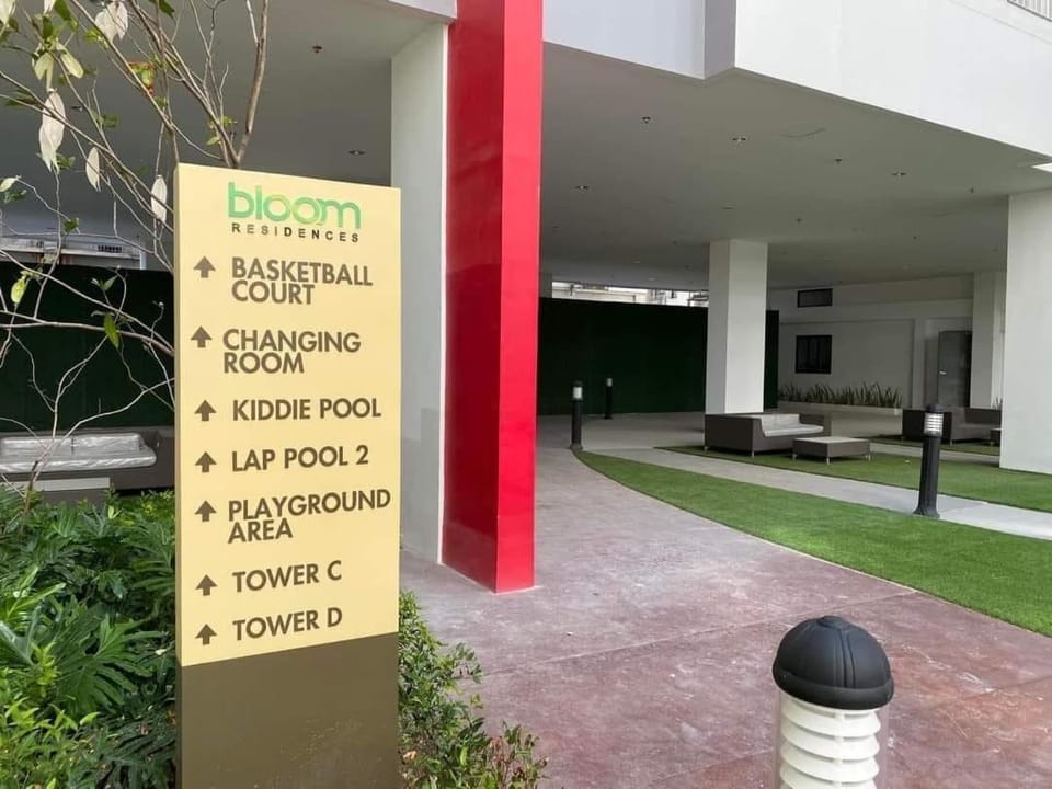 Paranaque Manila Bloom residences Apartment in Muntinlupa