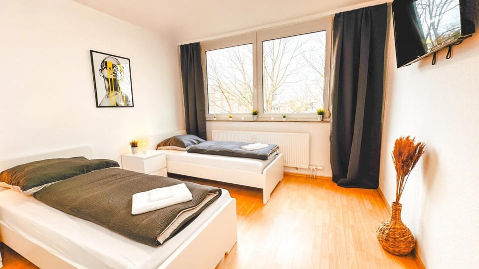 Bed, TV and multimedia, Photo of the whole room, Bedroom, internet, internet, locker, locker, towels
