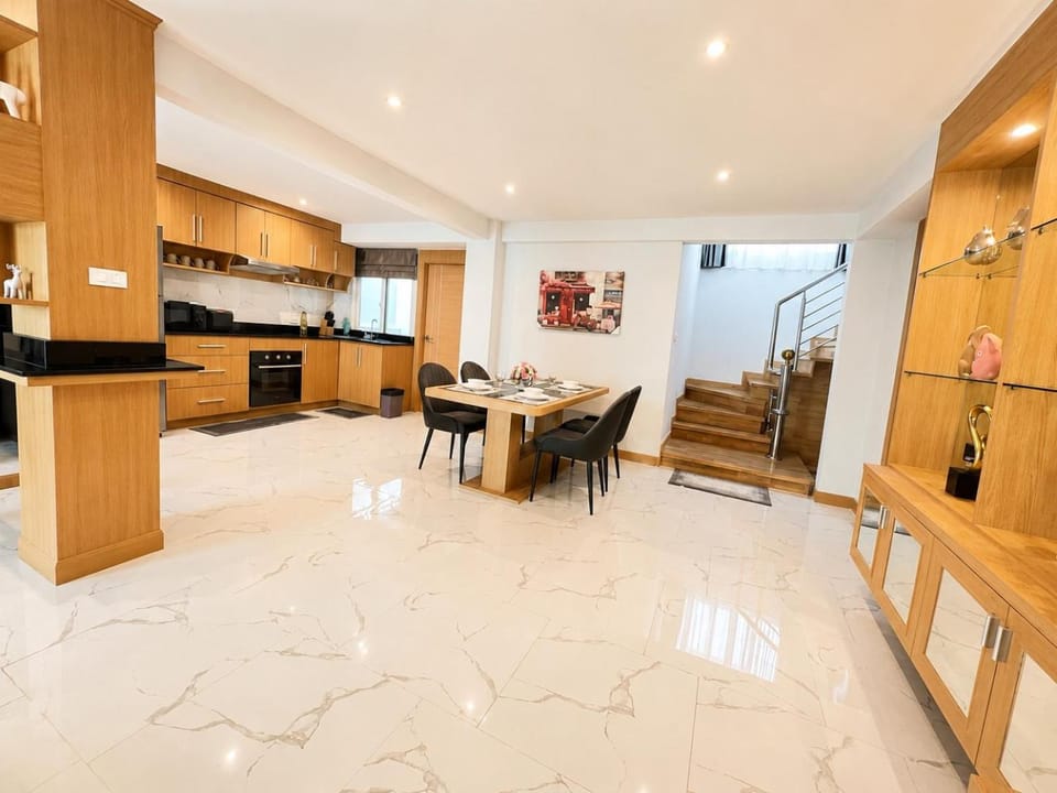 City house- 171, Private pool villa 4 bed5bath near walking St, BBQ Villa in Pattaya City
