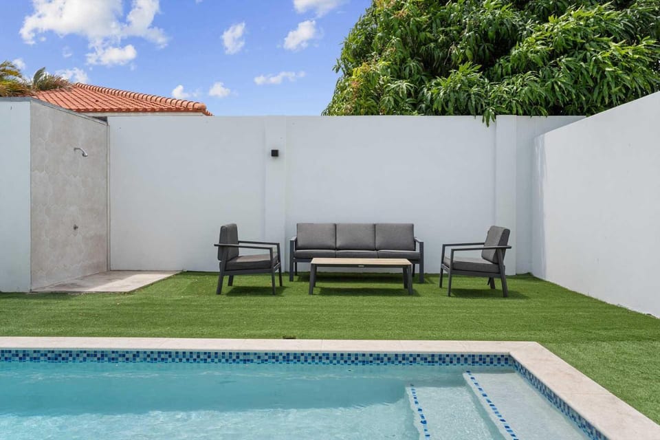 CM01A - Private Villa with pool - 5min from Eagle Beach - 3BR house House in Oranjestad