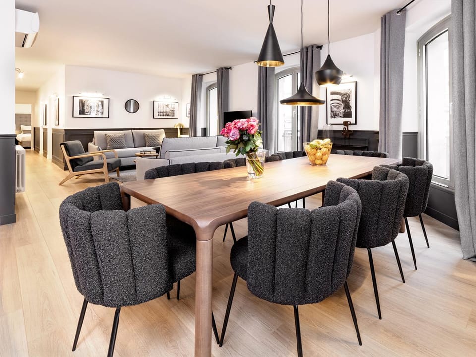 LivinParis - Luxury AC 3 Bedrooms Opera III Apartment in Paris