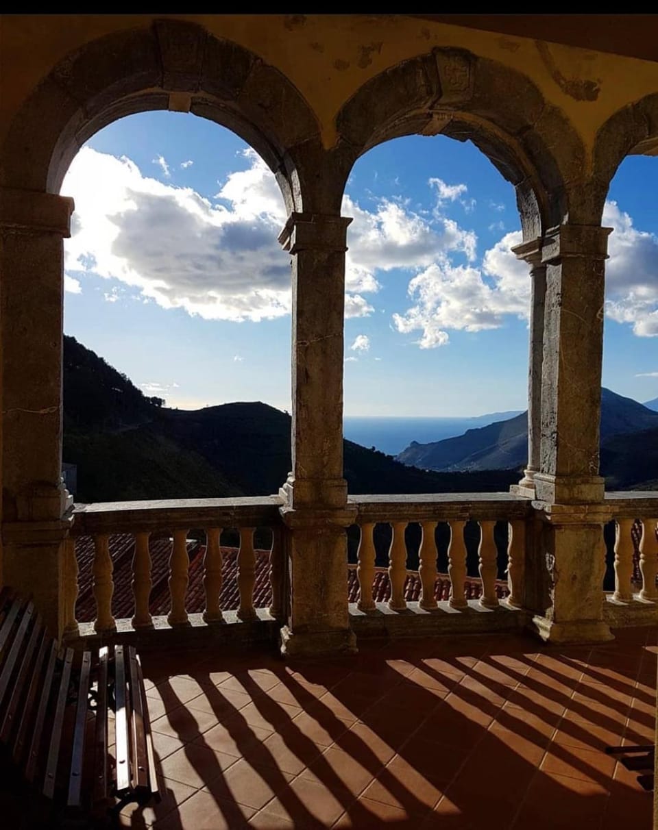 Nearby landmark, Day, Natural landscape, View (from property/room), Balcony/Terrace, Hiking, Mountain view