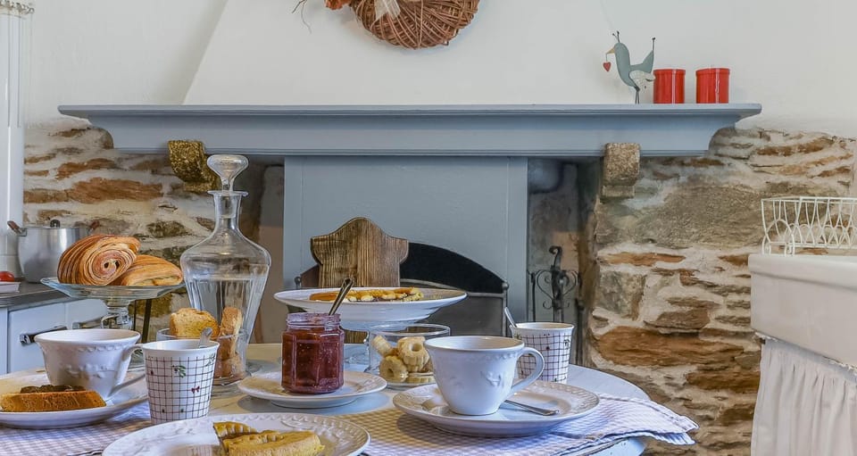 Coffee/tea facilities, Kitchen or kitchenette