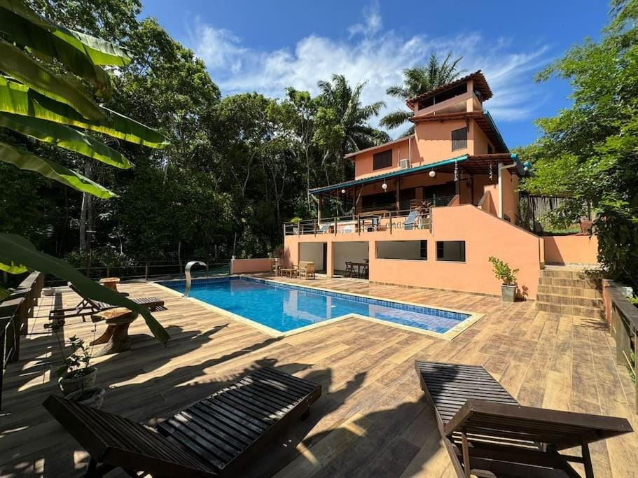 Casa Amadou com grande piscina em Boipeba House in State of Bahia