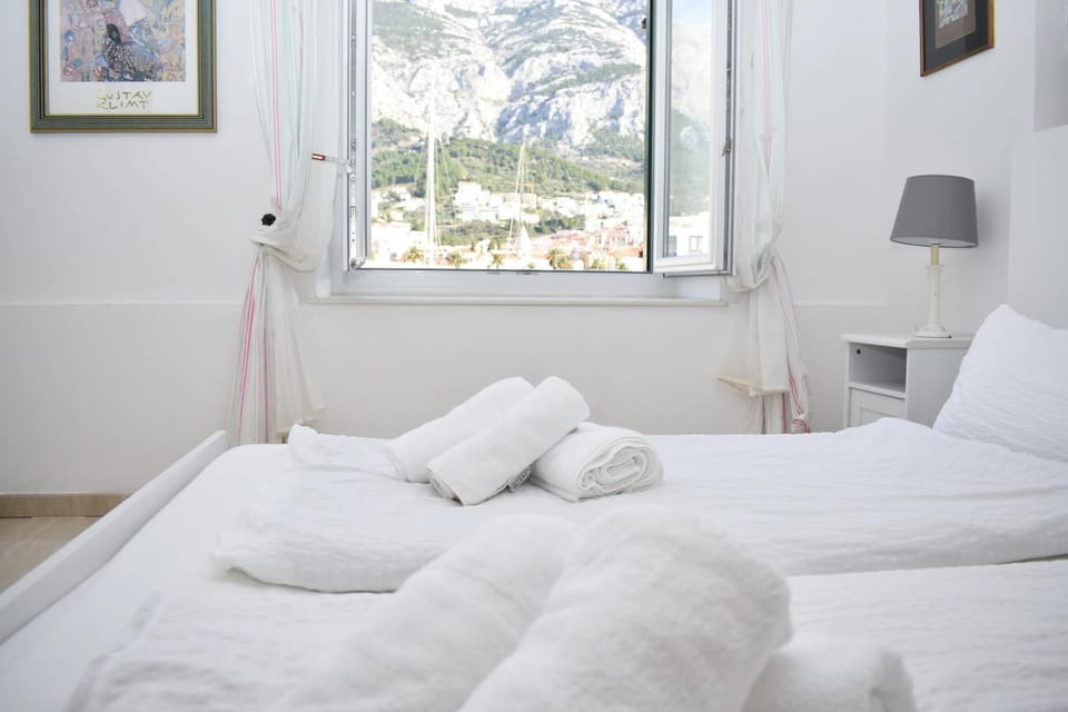 Villa Columba - 4 Star Deluxe Apartments Apartment in Makarska