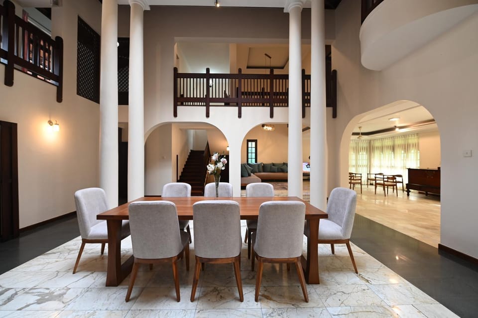 Serene Manor Bed and Breakfast in Western Province