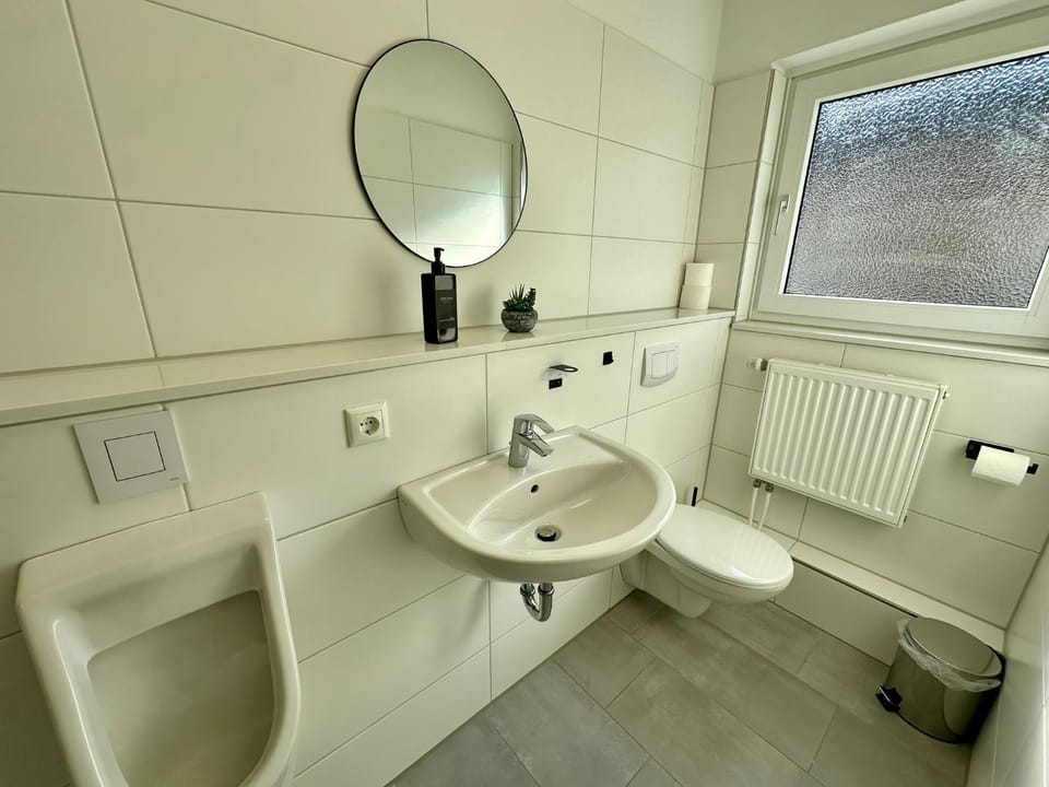 Toilet, Bathroom, Photo of the whole room, towels