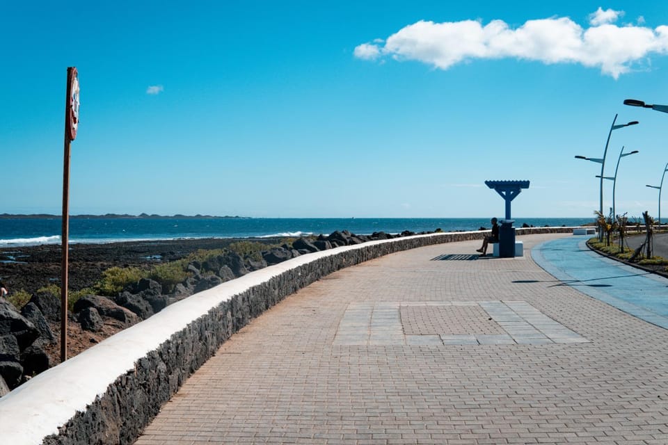 Property building, Nearby landmark, Day, Neighbourhood, Natural landscape, Sea view