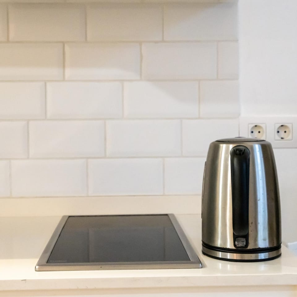 Coffee/tea facilities, Kitchen or kitchenette