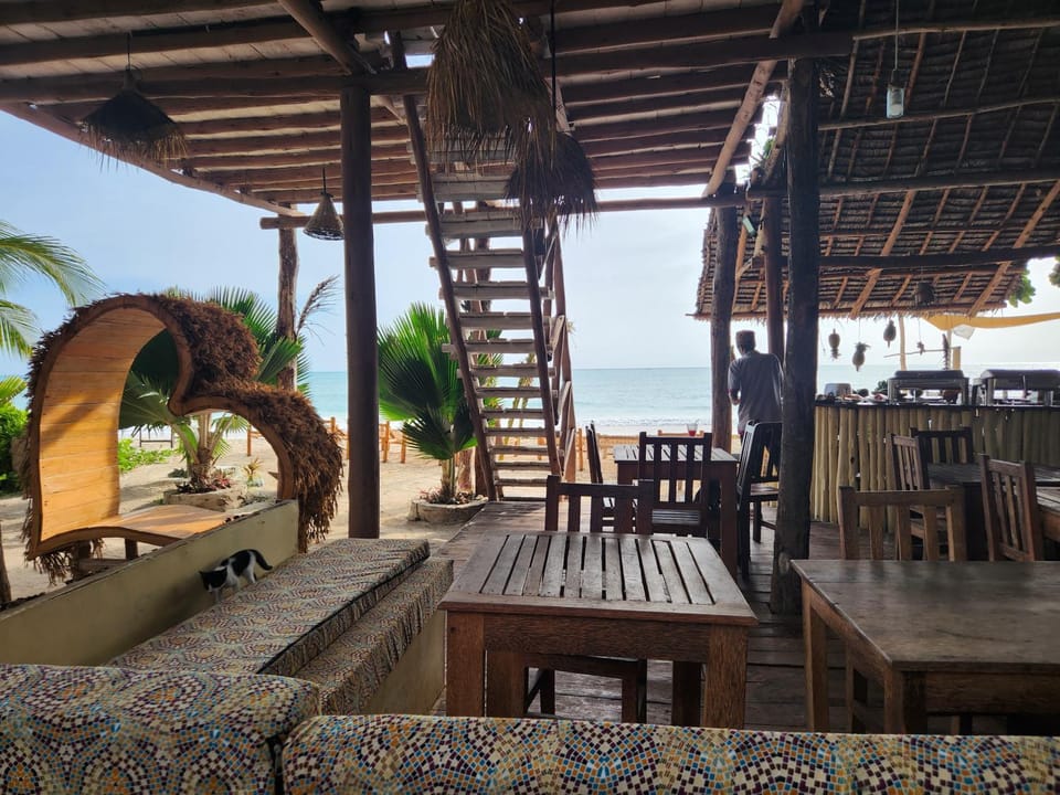 Seating area, Dining area, Sea view