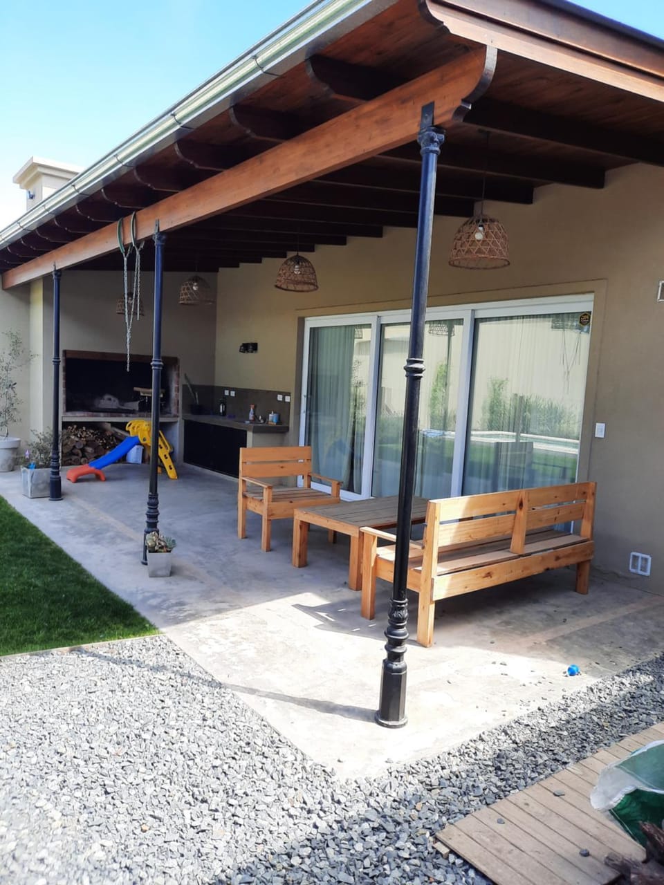Patio, BBQ facilities