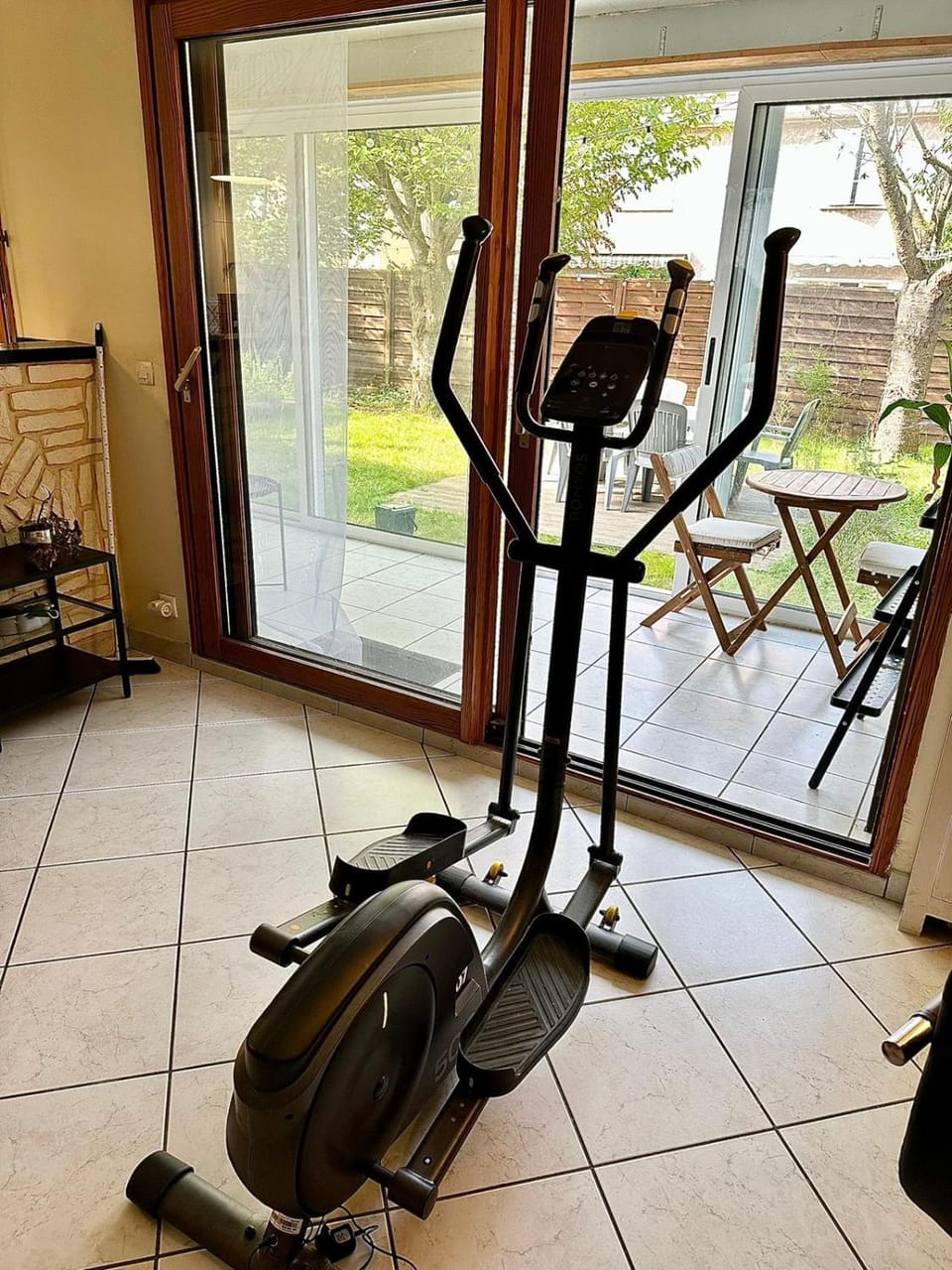 Appartement calme avec jardin proche de Paris Apartment in Corbeil-Essonnes