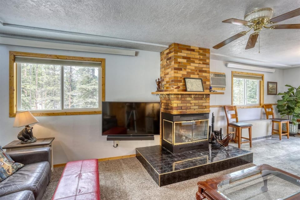 Aaron`s Aspen Retreat- Pet House in North Lawrence