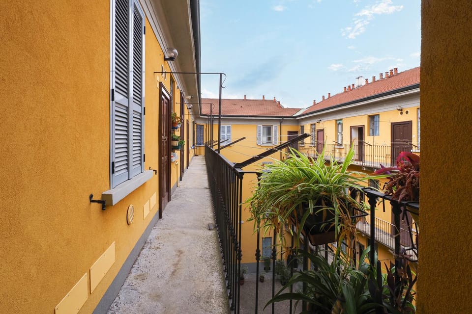 Property building, Balcony/Terrace