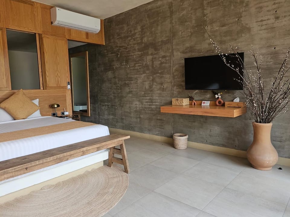 Bed, TV and multimedia, Photo of the whole room, Evening entertainment, Bedroom, air conditioner