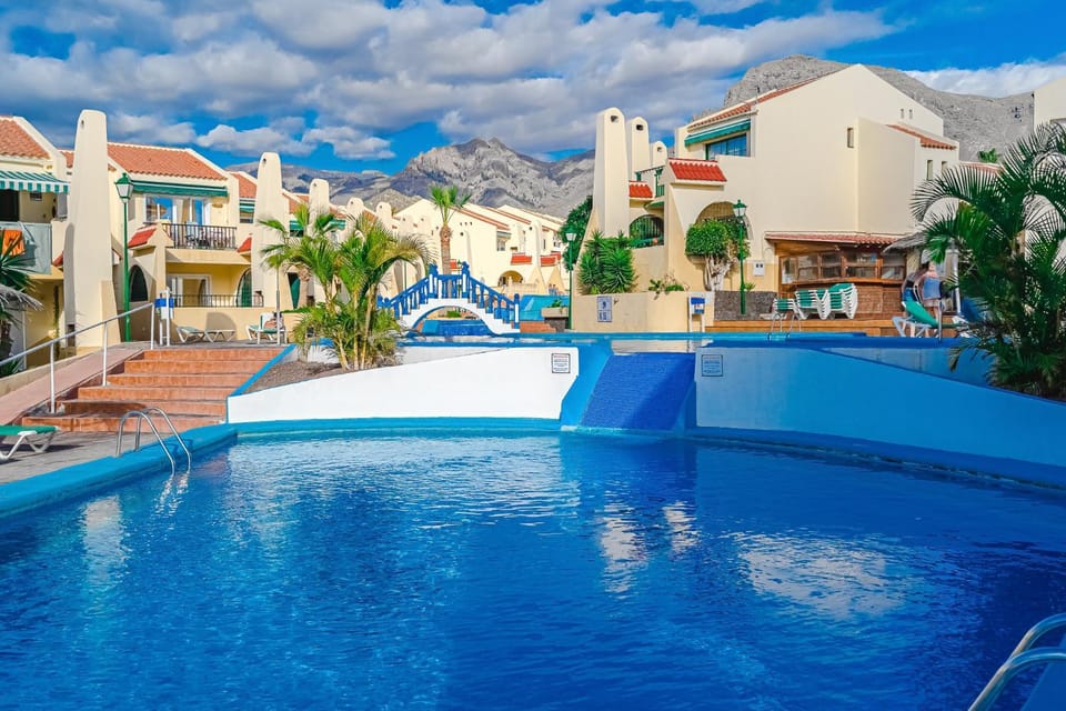 Day, Mountain view, Swimming pool, sunbed