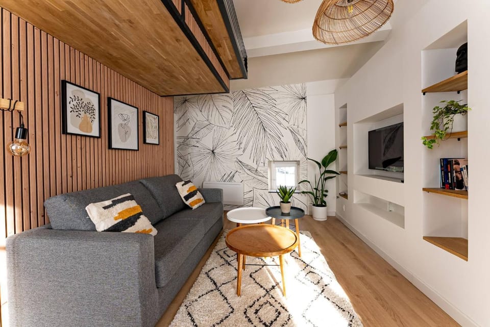 Communal lounge/ TV room, Living room