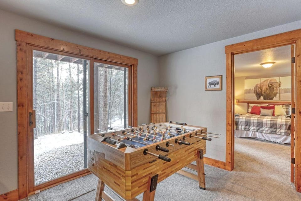 Gold Rush Lodge House in Lead