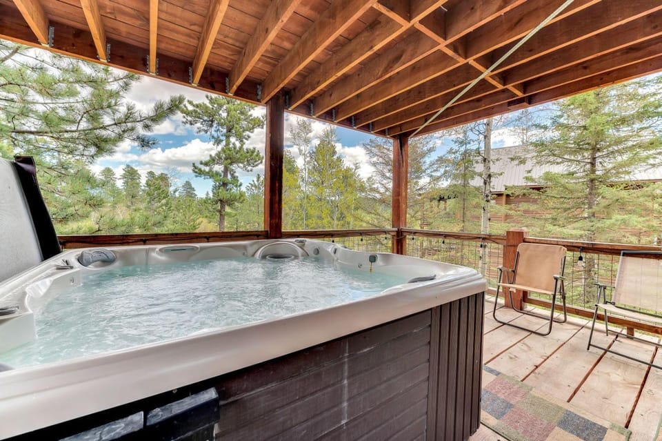 Heart of Gold Lodge House in Pennington County