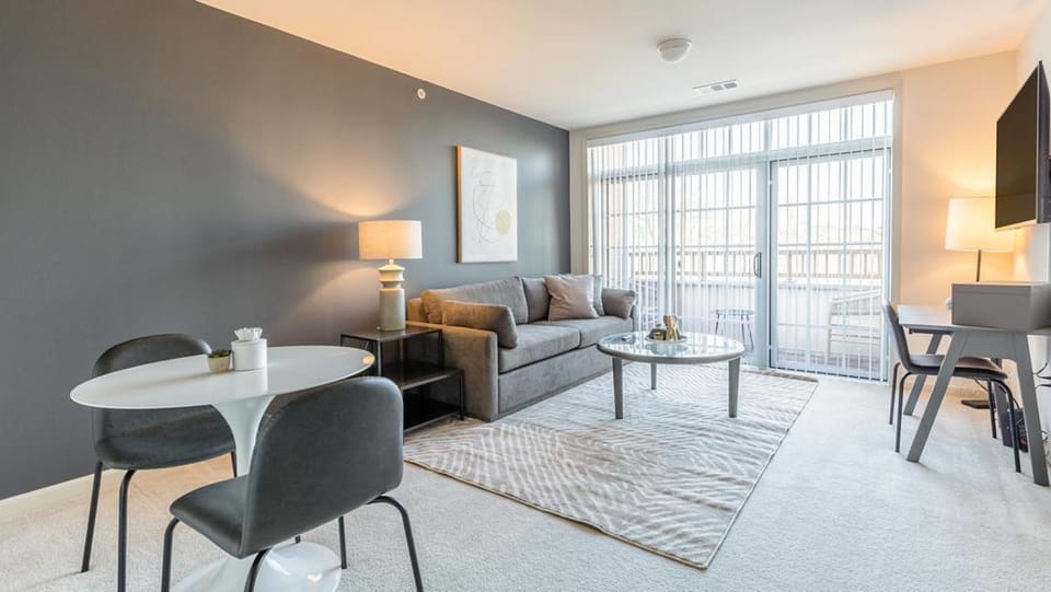 Landing - Modern Apartment with Amazing Amenities (ID4548X01) Apartment in Arlington