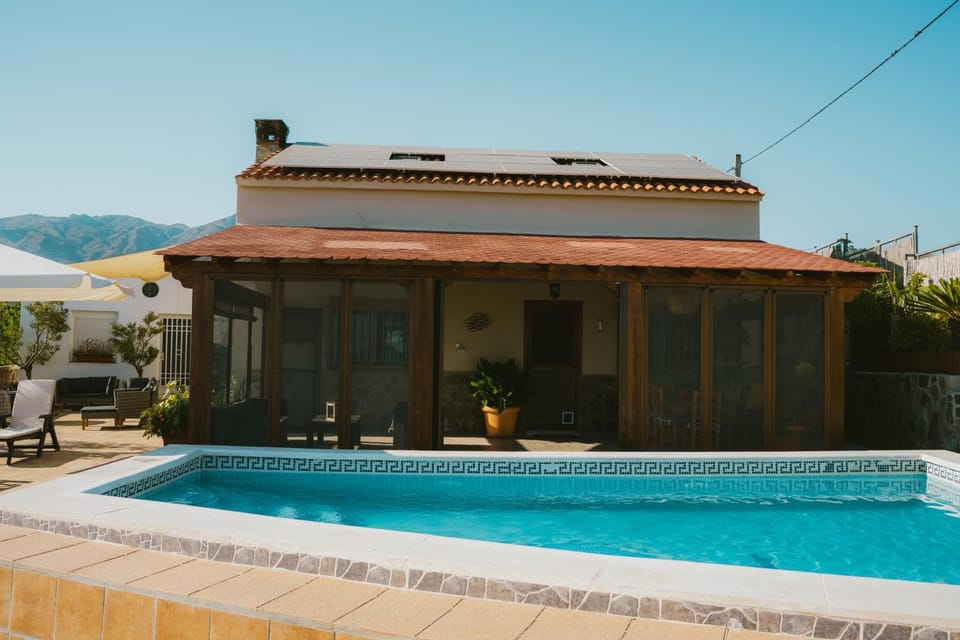 Property building, Patio, Balcony/Terrace, Swimming pool