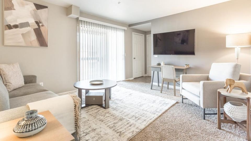Landing Modern Apartment with Amazing Amenities (ID8733X1) Apartment in Edmond