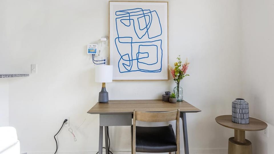 Landing Modern Apartment with Amazing Amenities (ID8102X77) Apartment in Richmond