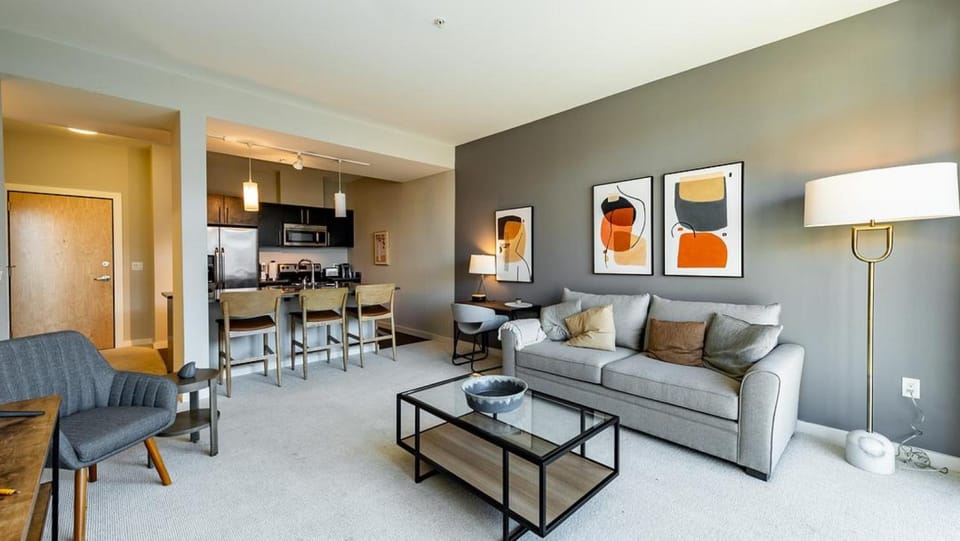 Landing Modern Apartment with Amazing Amenities (ID2035X59) Apartment in Milwaukee