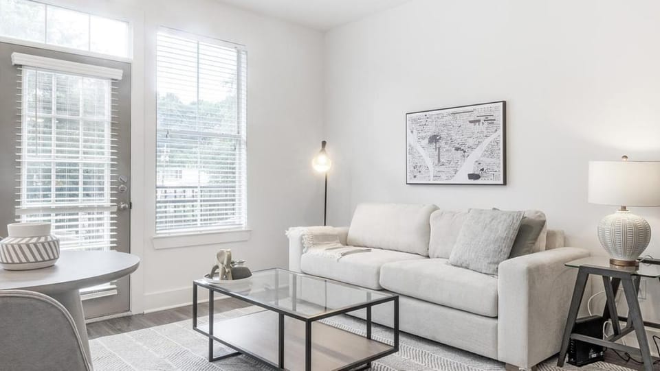 Landing - Modern Apartment with Amazing Amenities (ID7750X8) Apartment in Poncey-Highland