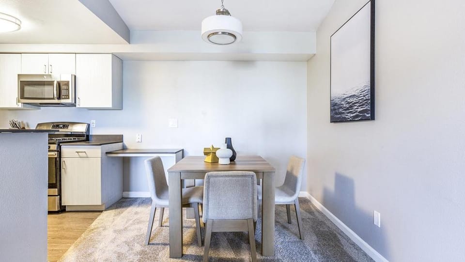 Landing Modern Apartment with Amazing Amenities (ID8352X36) Apartment in Sparks