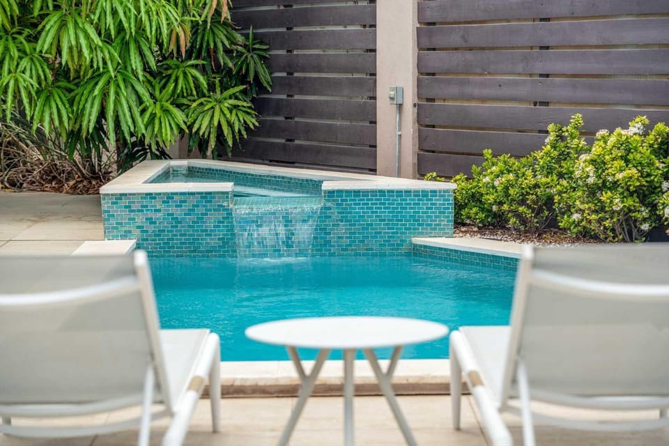 CD03 - Private Villa with pool - 5min from Eagle Beach - 4BR house Villa in Noord