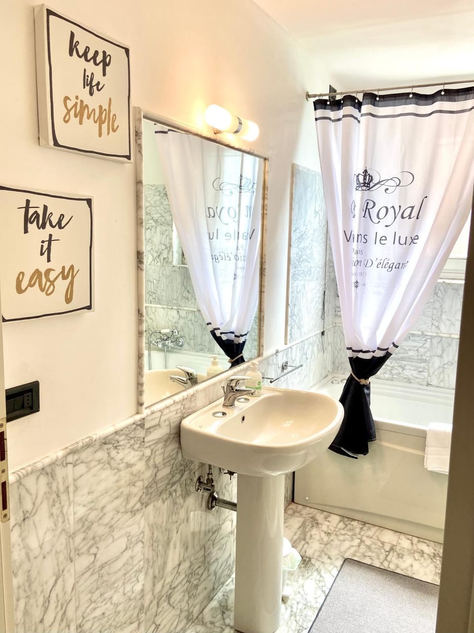 Bathroom, Bath