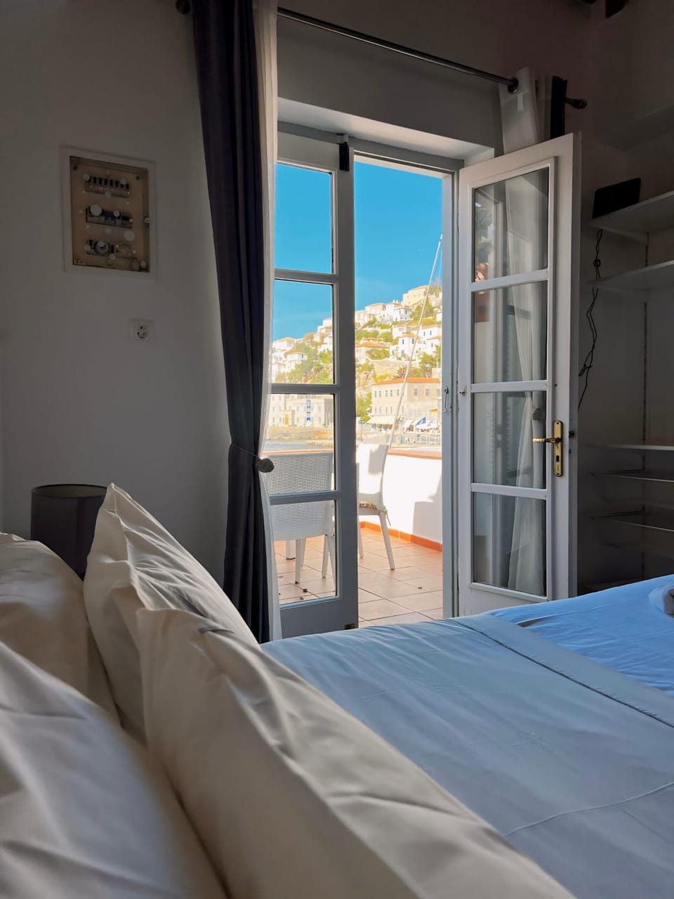 Bed, Balcony/Terrace, Bedroom, Sea view