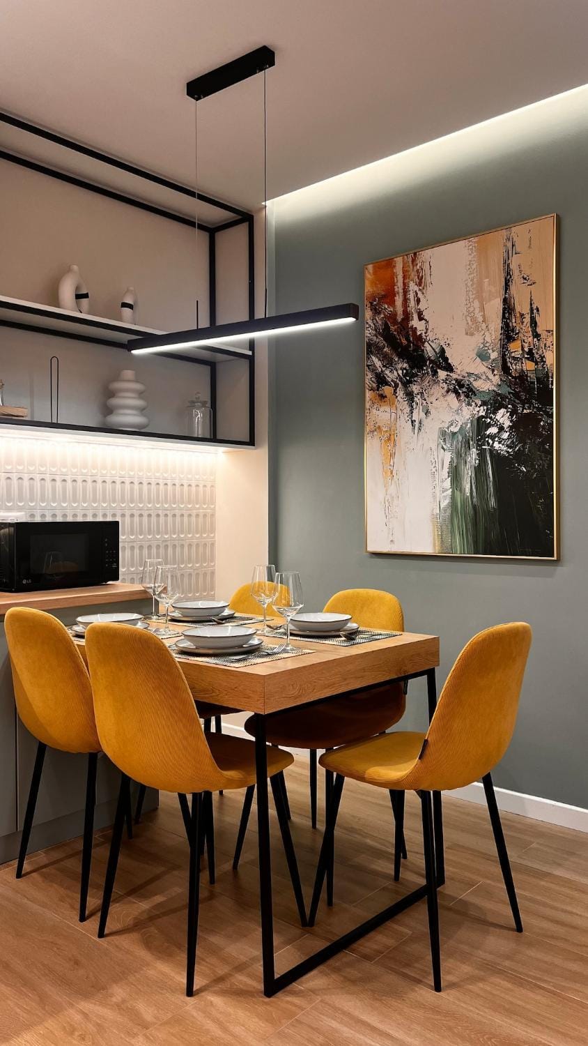 Living room, Seating area, Dining area