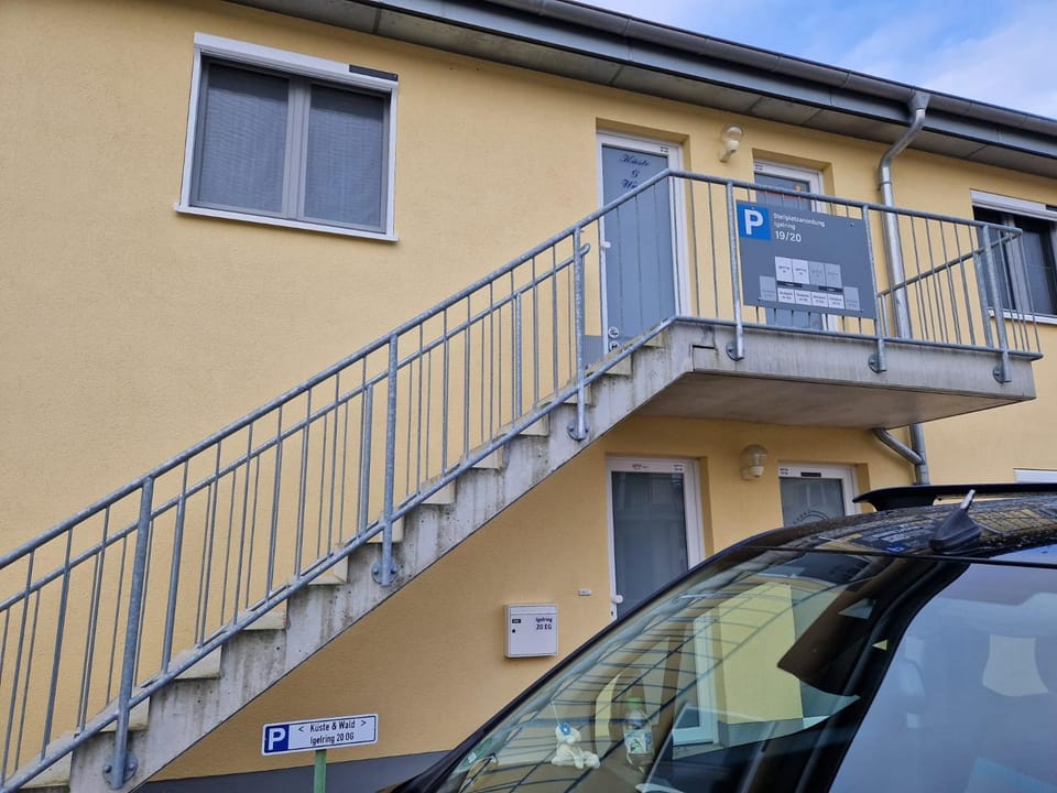 Property building, Street view